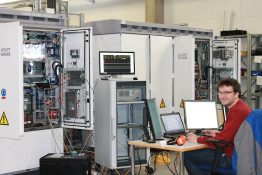 Oliver Schoemann from SMA monitotring a test run